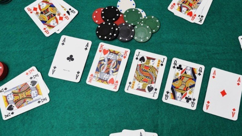 Tìm hiểu đôi nét về tựa game Poker.